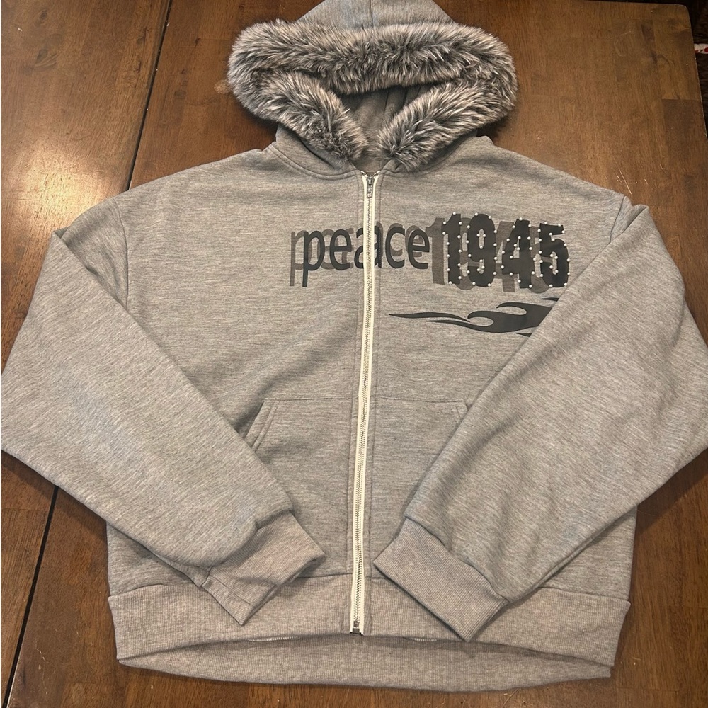 ROMWE Gray Zip-Up Hoodie with Faux Fur Trim *SOLD*